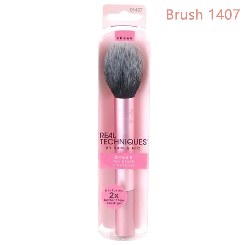 Real Techniques Blush Brush 1407, designed for flawless application of blush and bronzer, featuring soft nylon bristles.